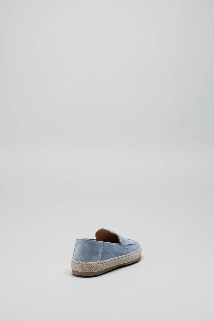 zoom in on Lichtblauw Mocassin image Lichtblauw Mocassin image