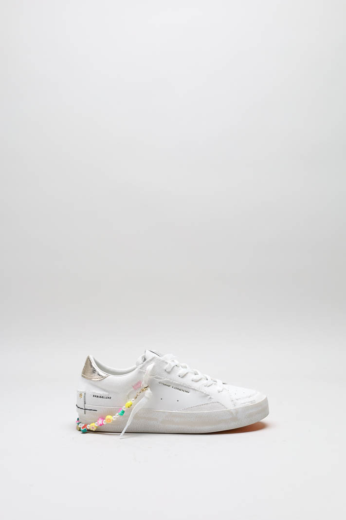 zoom in on Wit Sneaker image Wit Sneaker image