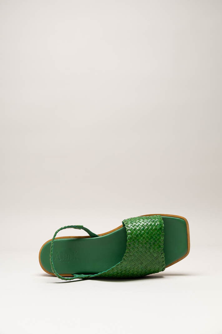 Groen Sandaal plat image