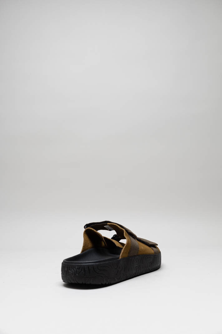 Camel Slipper image