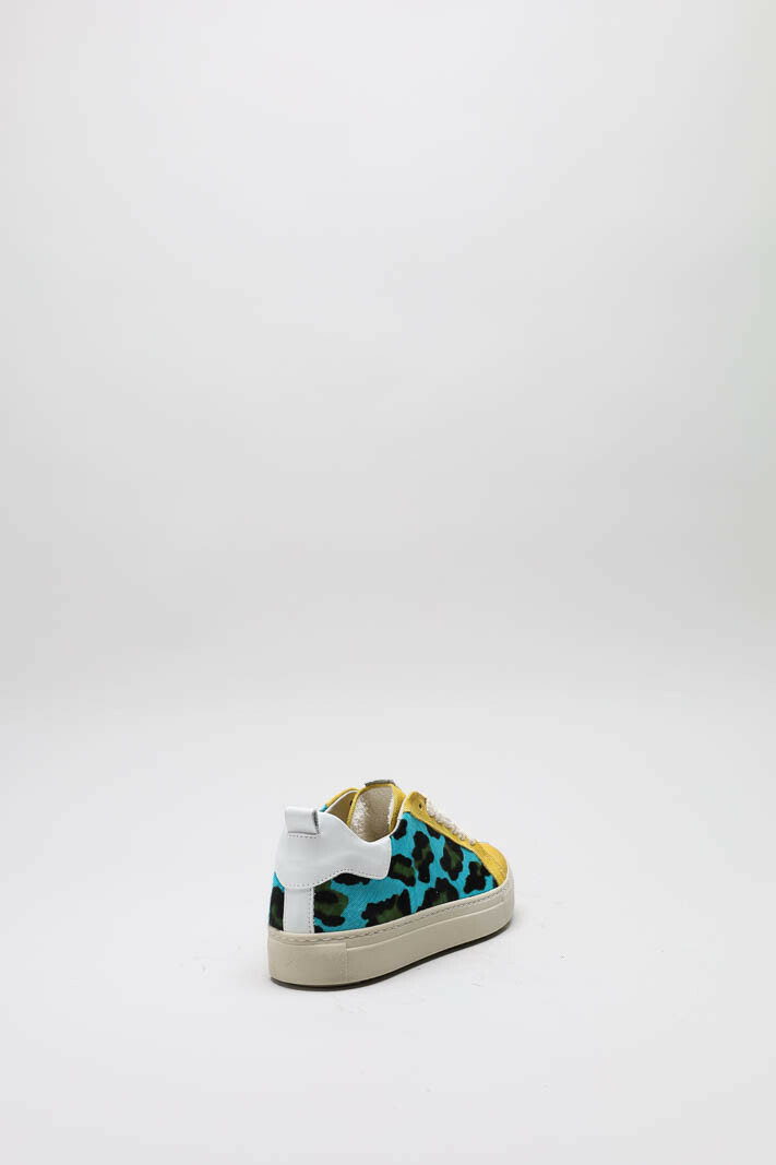 zoom in on Blauw Sneaker image Blauw Sneaker image