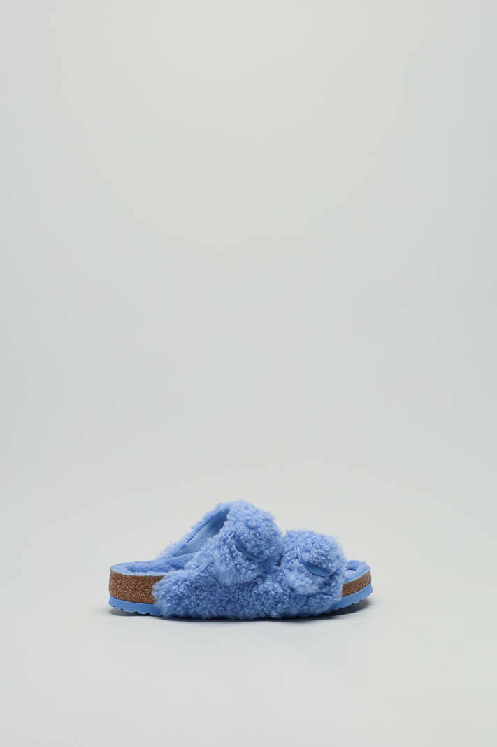 zoom in on Lichtblauw Slipper image Lichtblauw Slipper image