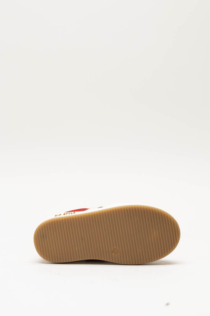 zoom in on Rood Sneaker image Rood Sneaker image
