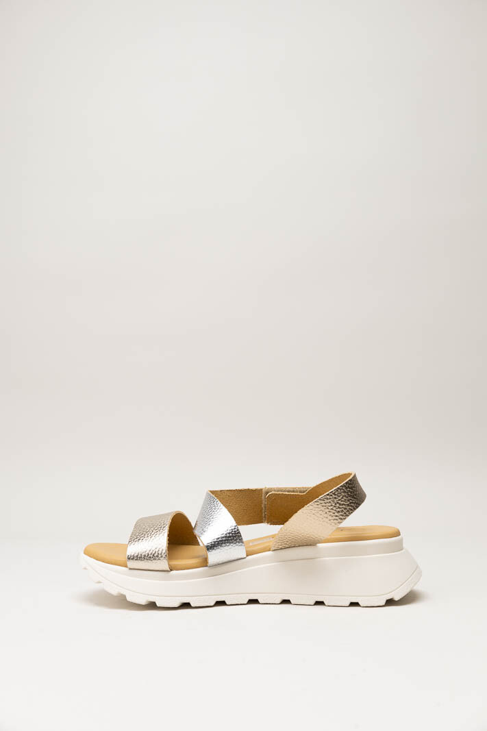 Goud Sandaal sleehak image