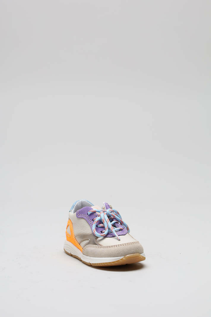 Ecru Sneaker