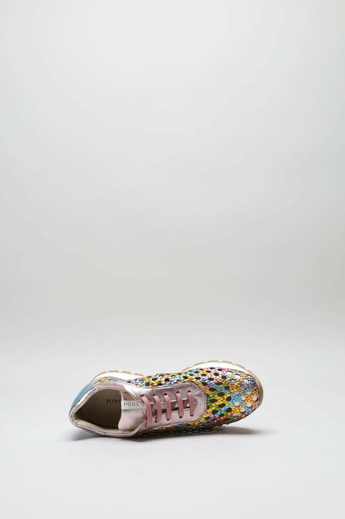 zoom in on Roze Sneaker image Roze Sneaker image