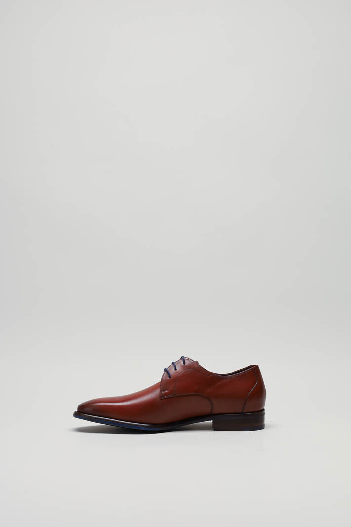 zoom in on Cognac Veterschoen image Cognac Veterschoen image