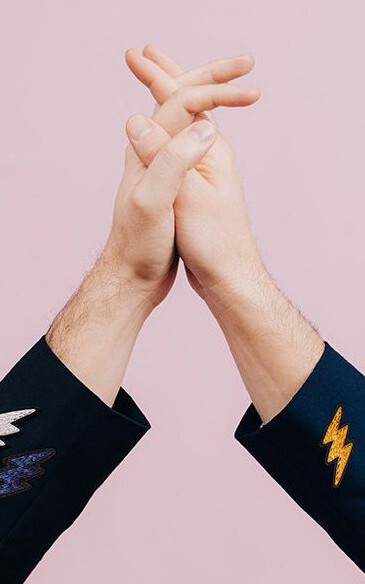 Roze Broches & pins image