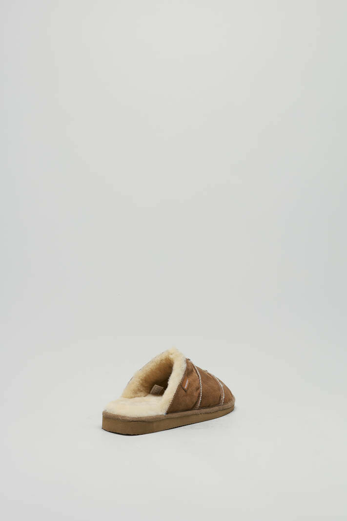 zoom in on Cognac Pantoffel image Cognac Pantoffel image