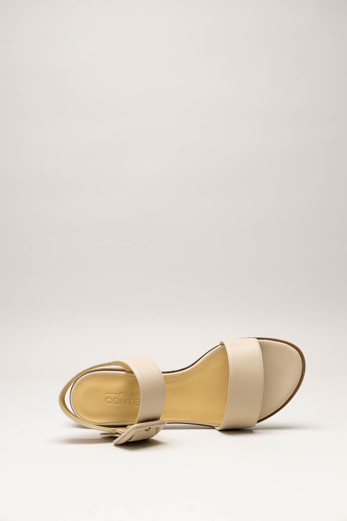 Beige Sandaal plat image