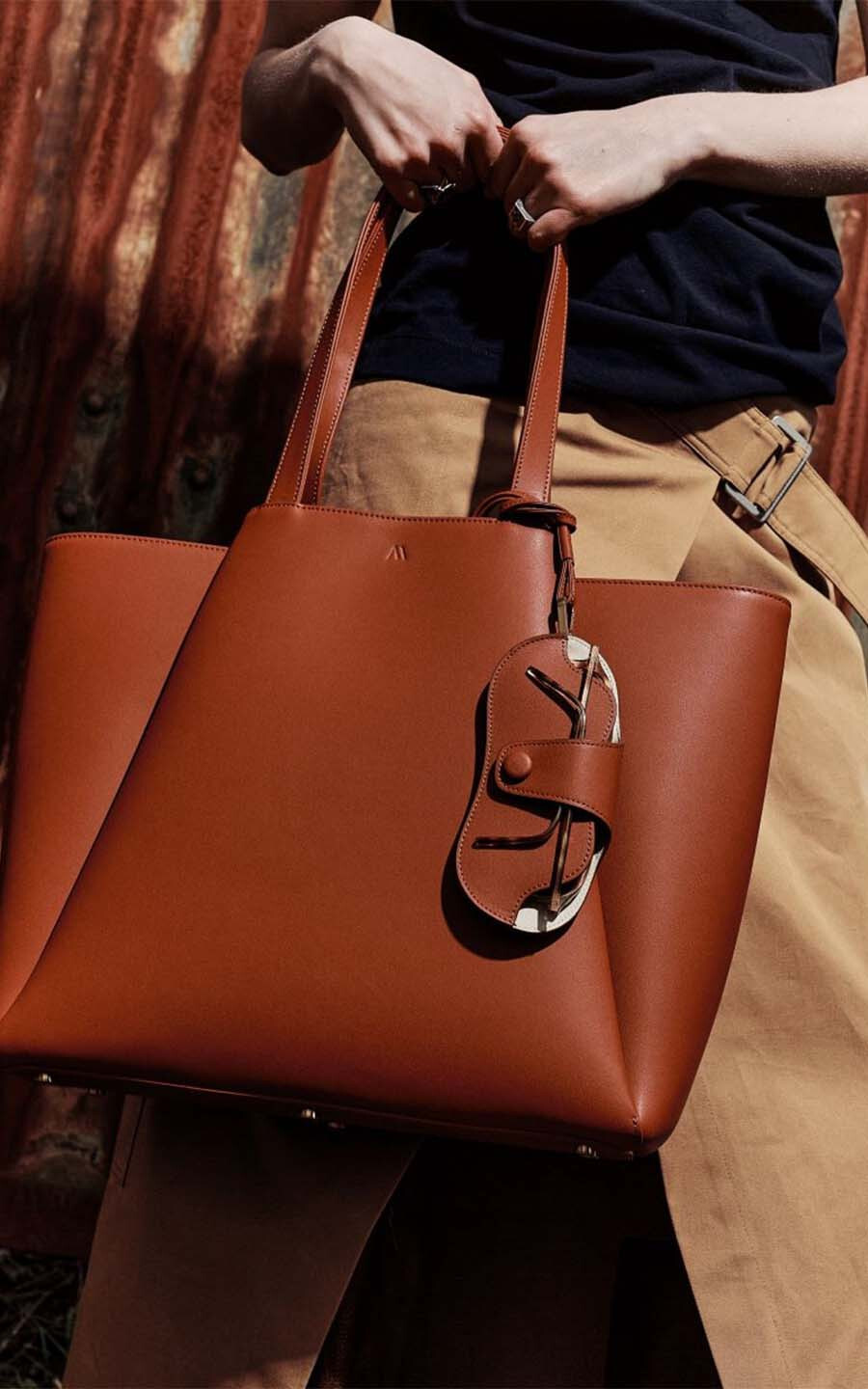 Roestbruin Brilketting image