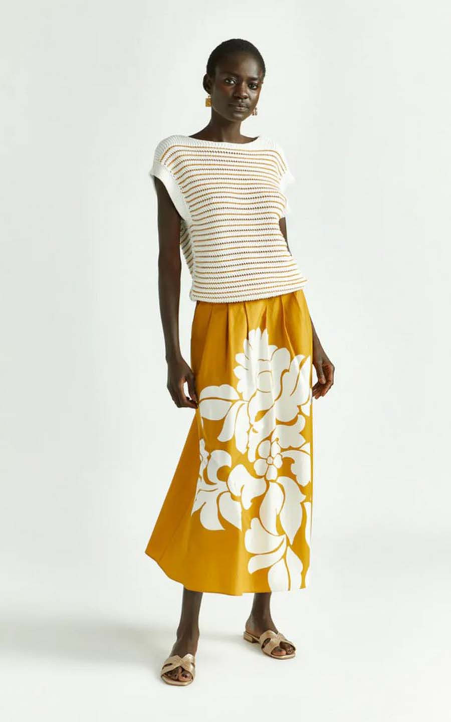 Ecru T-shirt/top