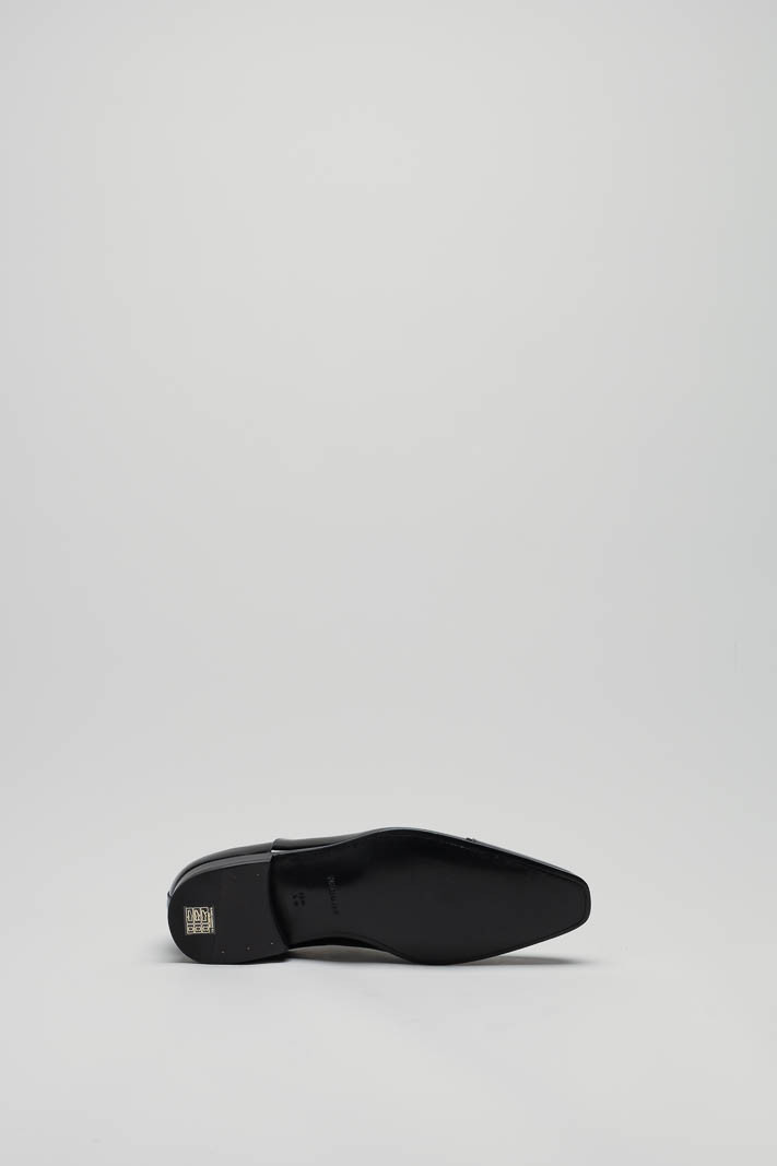 zoom in on Zwart Veterschoen image Zwart Veterschoen image