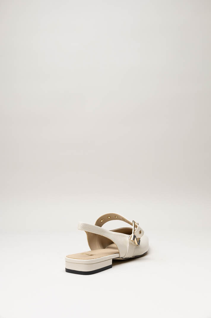 Ecru Ballerina image