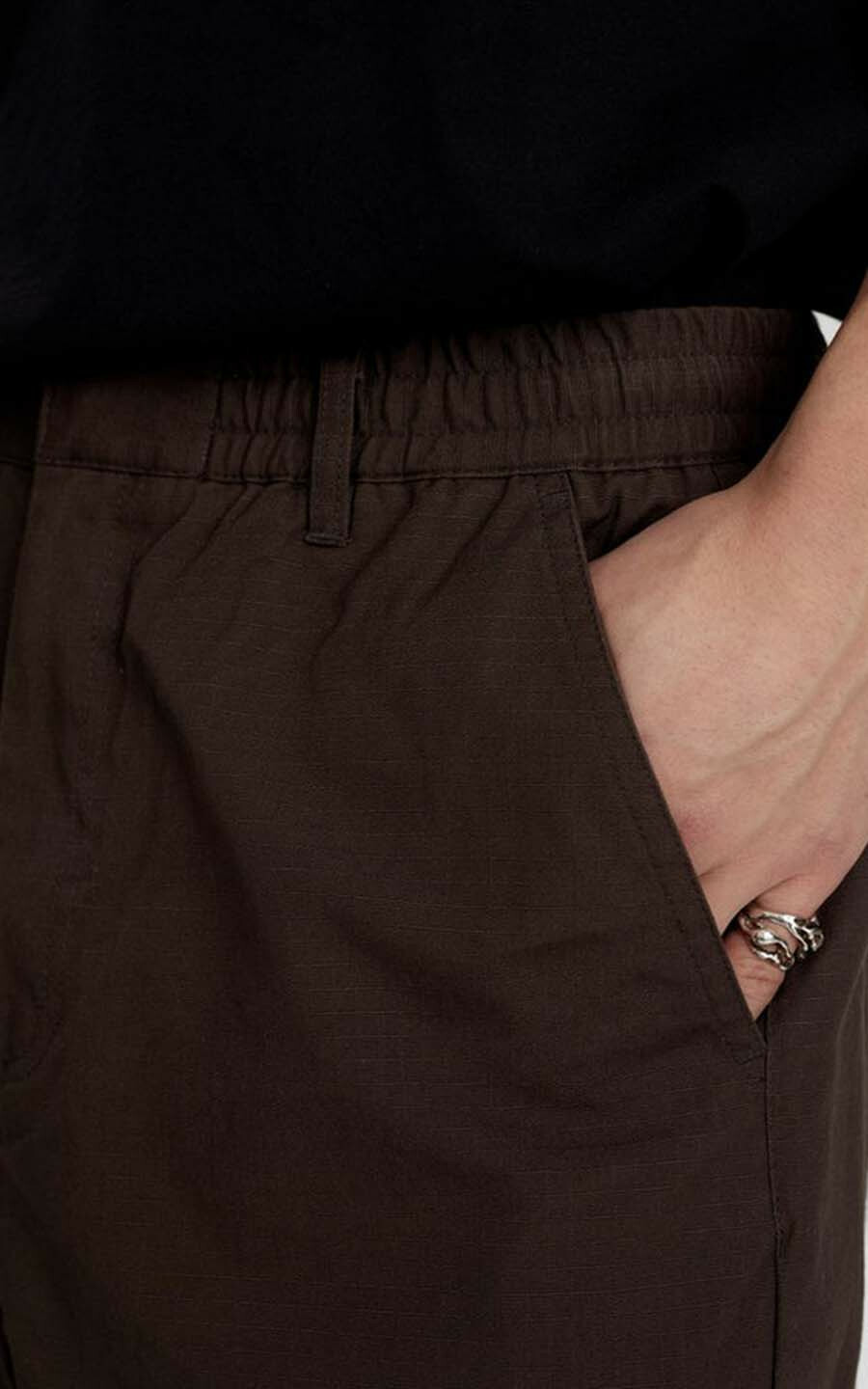 zoom in on Bruin Broek image Bruin Broek image