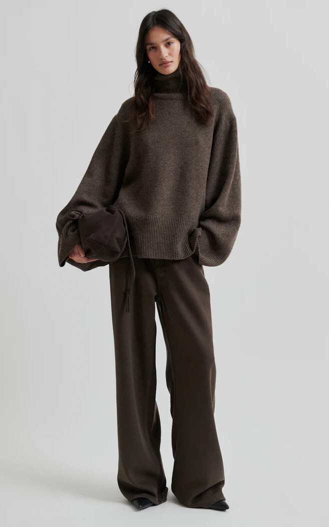 zoom in on Bruin Broek image Bruin Broek image