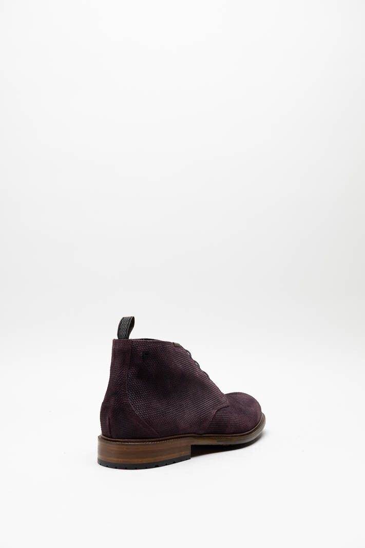 zoom in on Aubergine Veterschoen hoog image Aubergine Veterschoen hoog image
