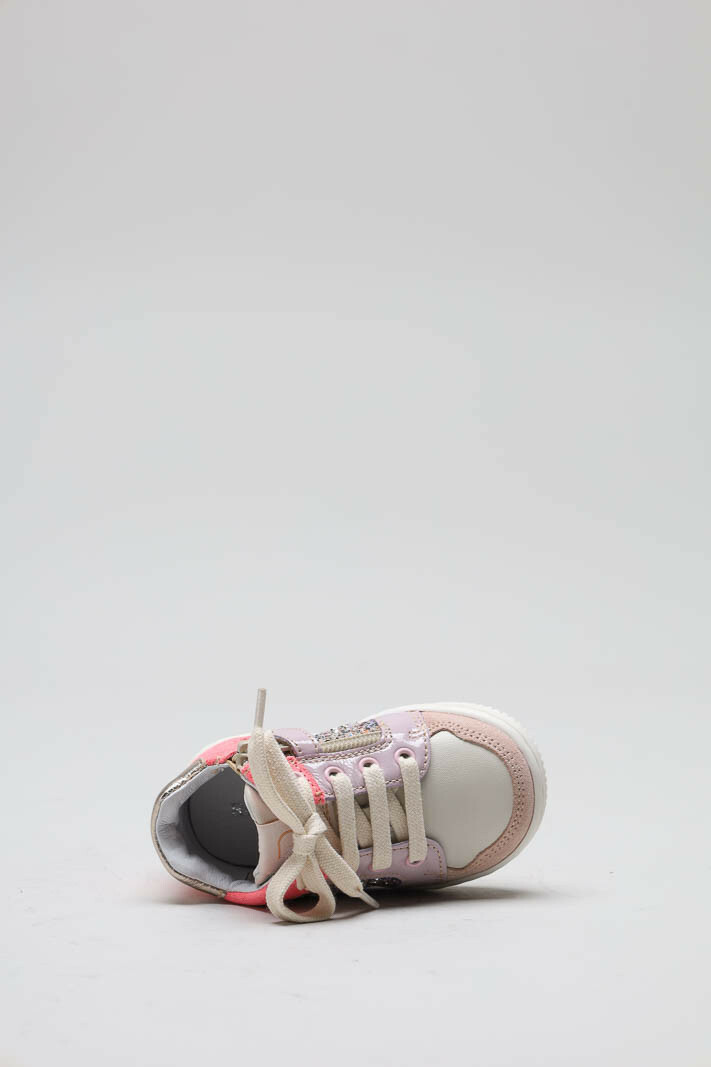 zoom in on Roze Sneaker image Roze Sneaker image