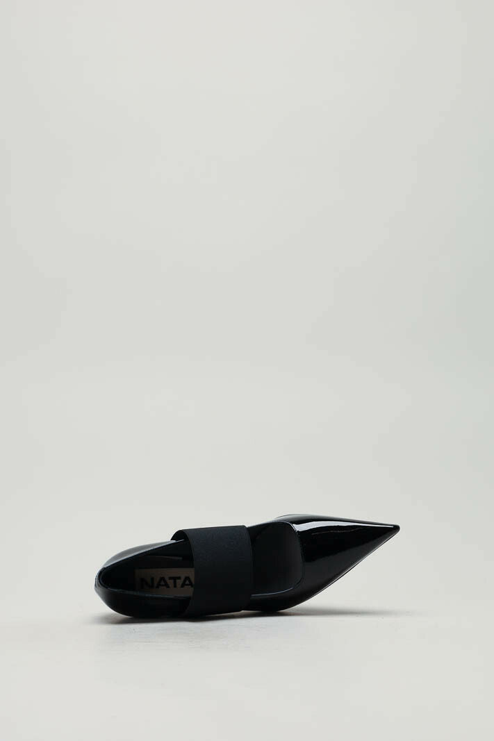 zoom in on Zwart Pump image Zwart Pump image
