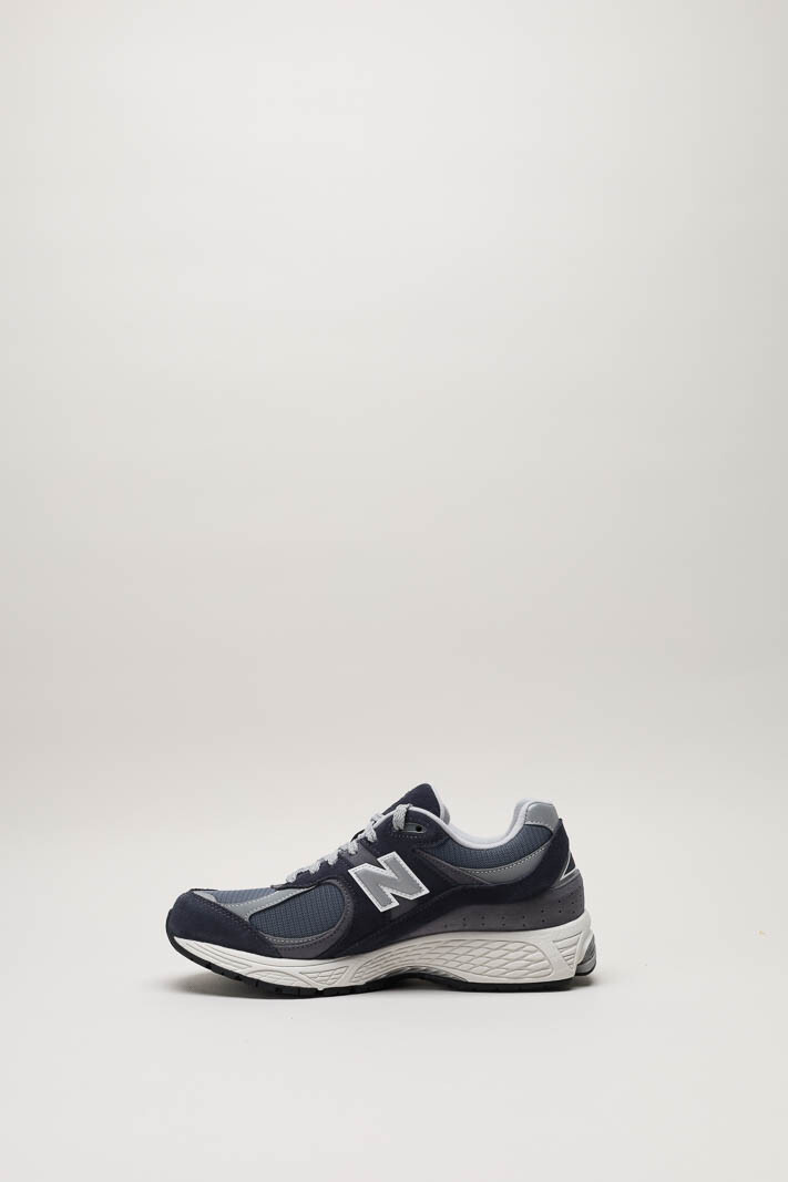zoom in on Donkergrijs Sneaker image Donkergrijs Sneaker image