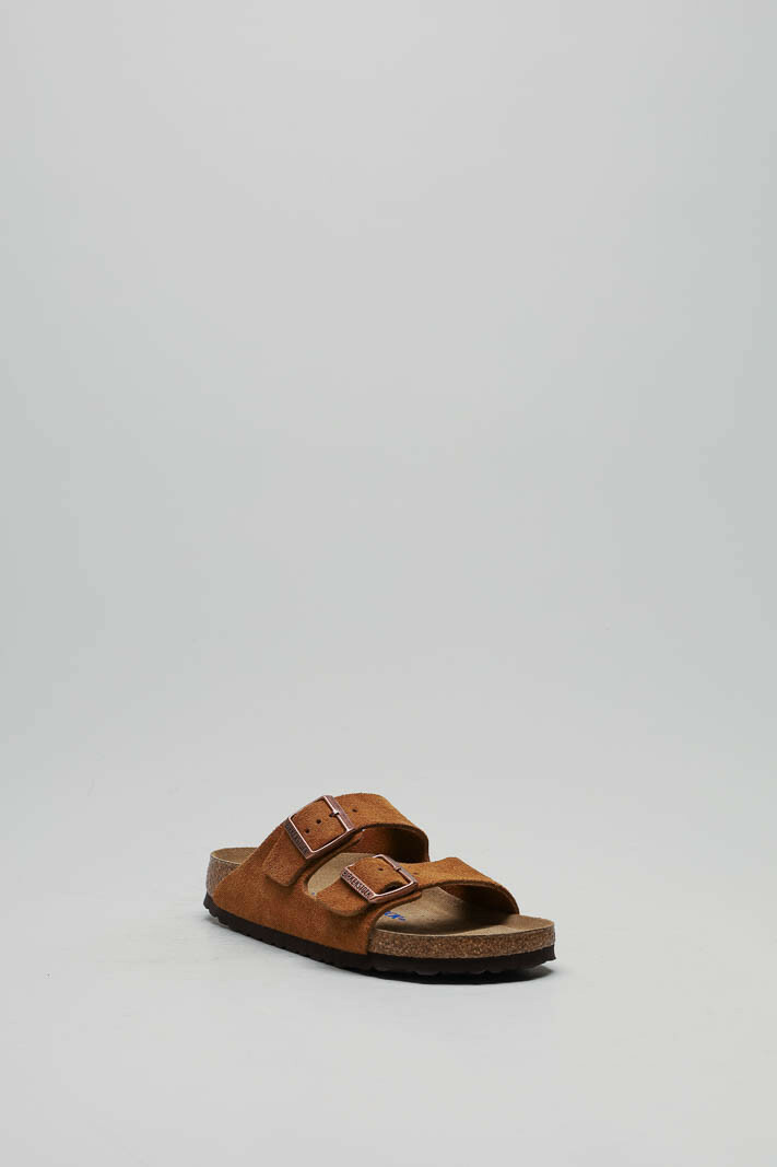 zoom in on Roestbruin Slipper image Roestbruin Slipper image