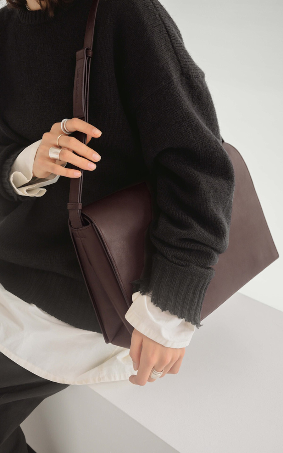 Bordeaux Cross body image