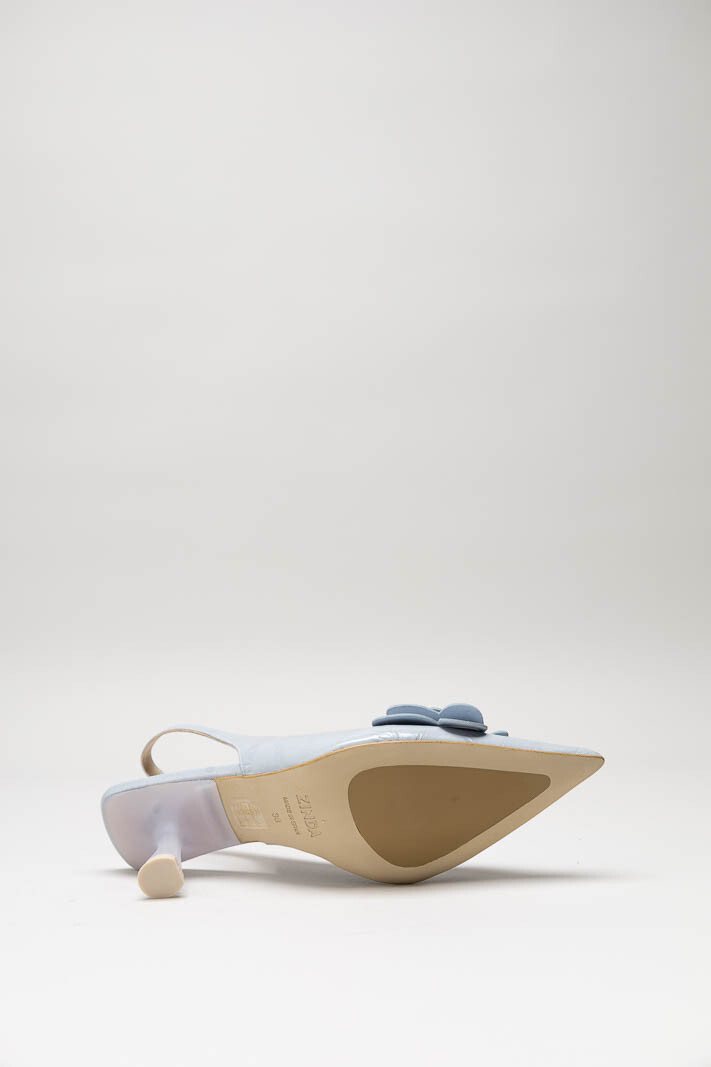 Lichtblauw Pump image