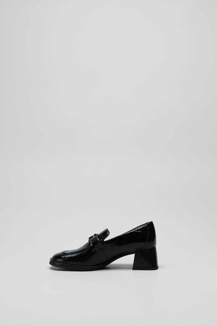 zoom in on Zwart Mocassin hak image Zwart Mocassin hak image