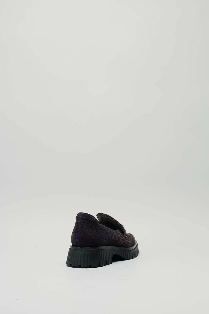 zoom in on Paars Mocassin image Paars Mocassin image
