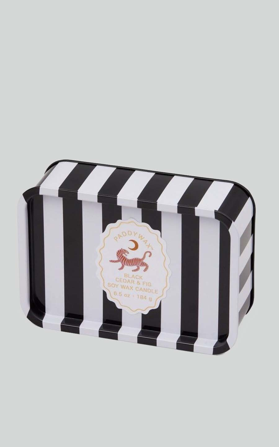 Zwart Kaarsen en kaarsenhouders image