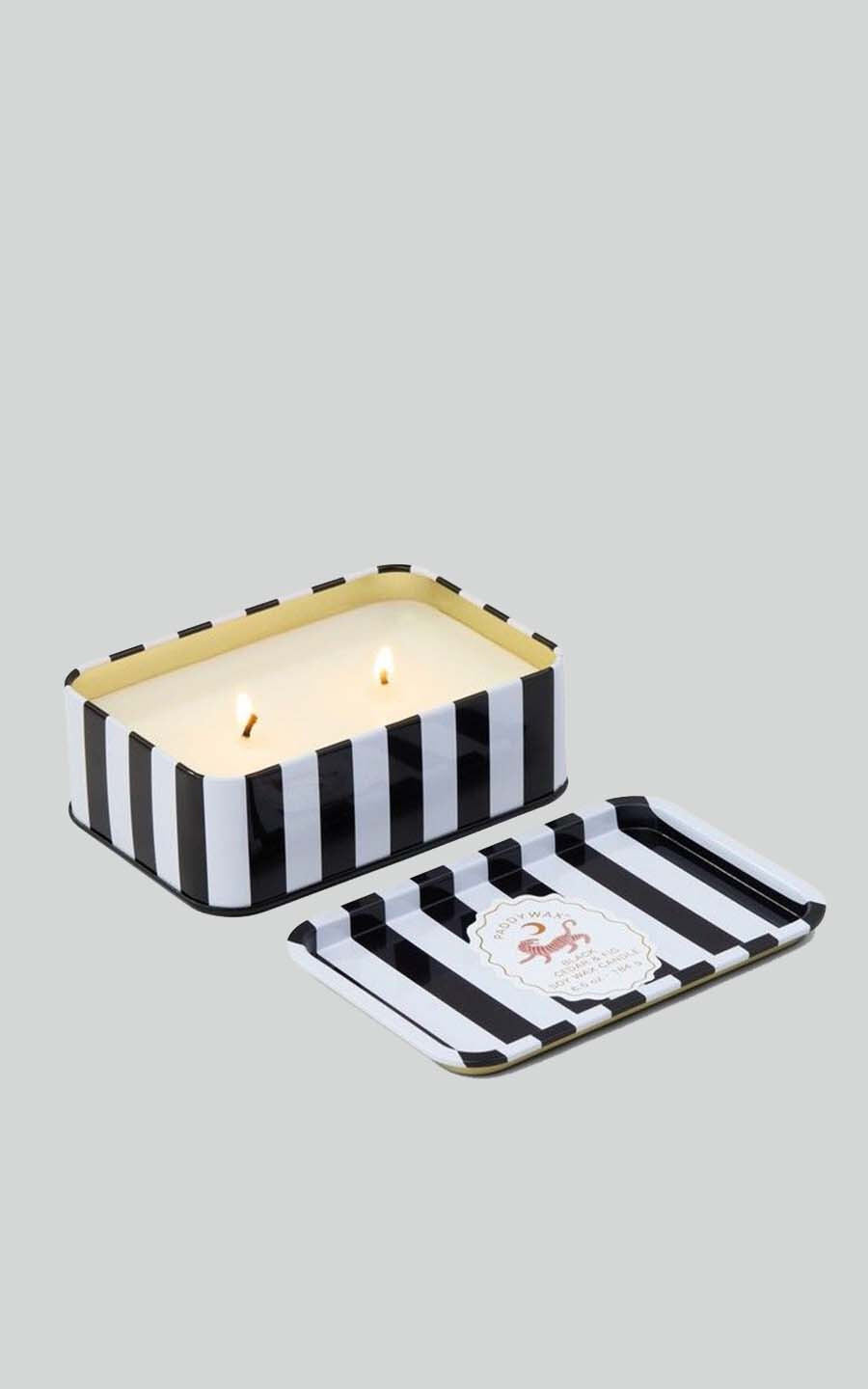 Zwart Kaarsen en kaarsenhouders image