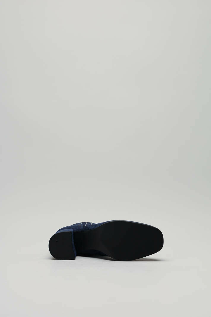 zoom in on Donkerblauw Enkellaars hak image Donkerblauw Enkellaars hak image