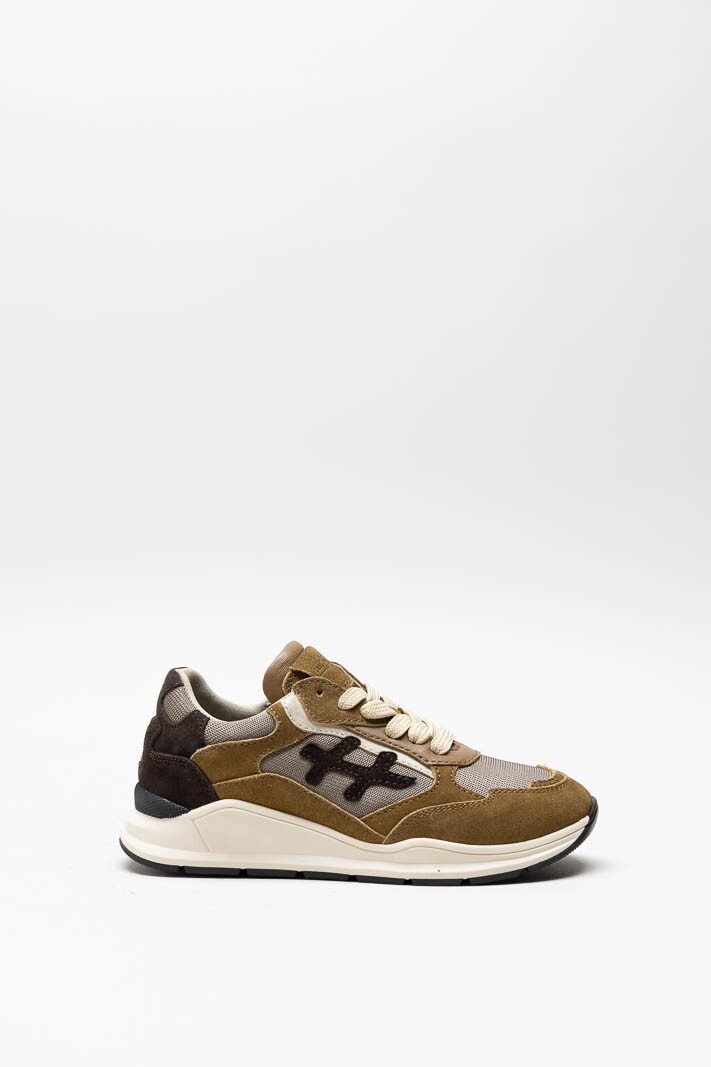 Bruin Sneaker