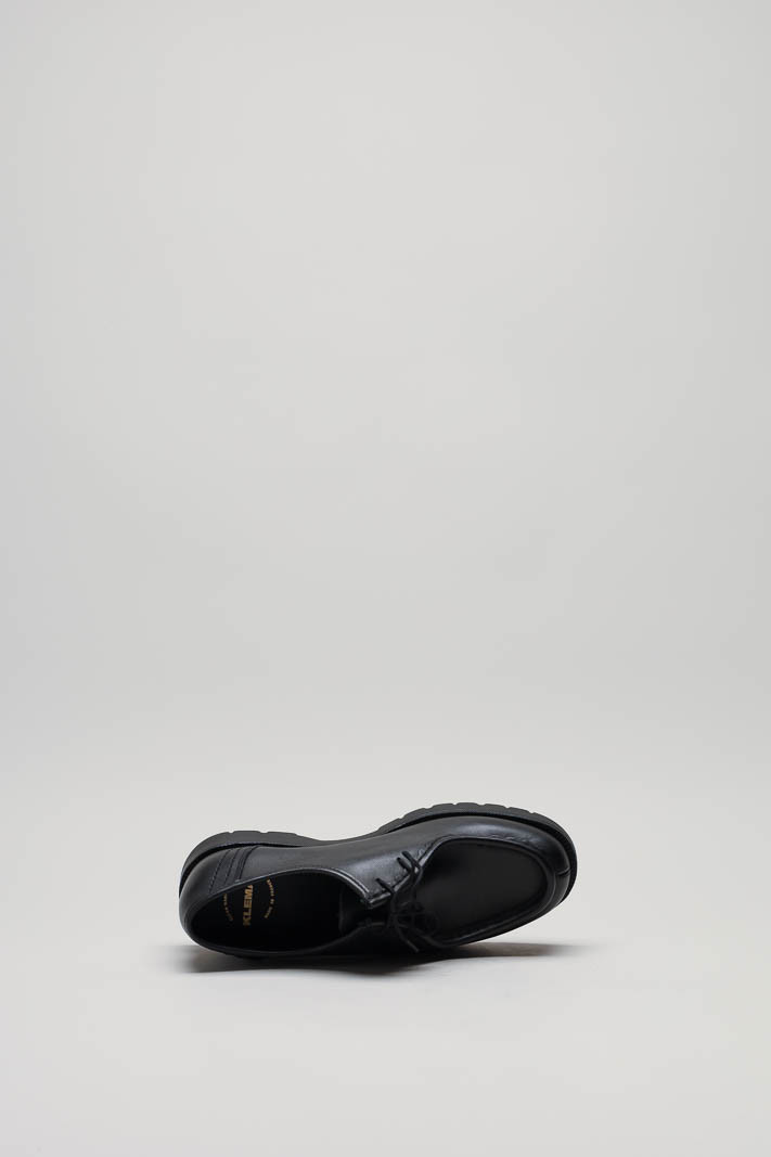 zoom in on Zwart Veterschoen image Zwart Veterschoen image