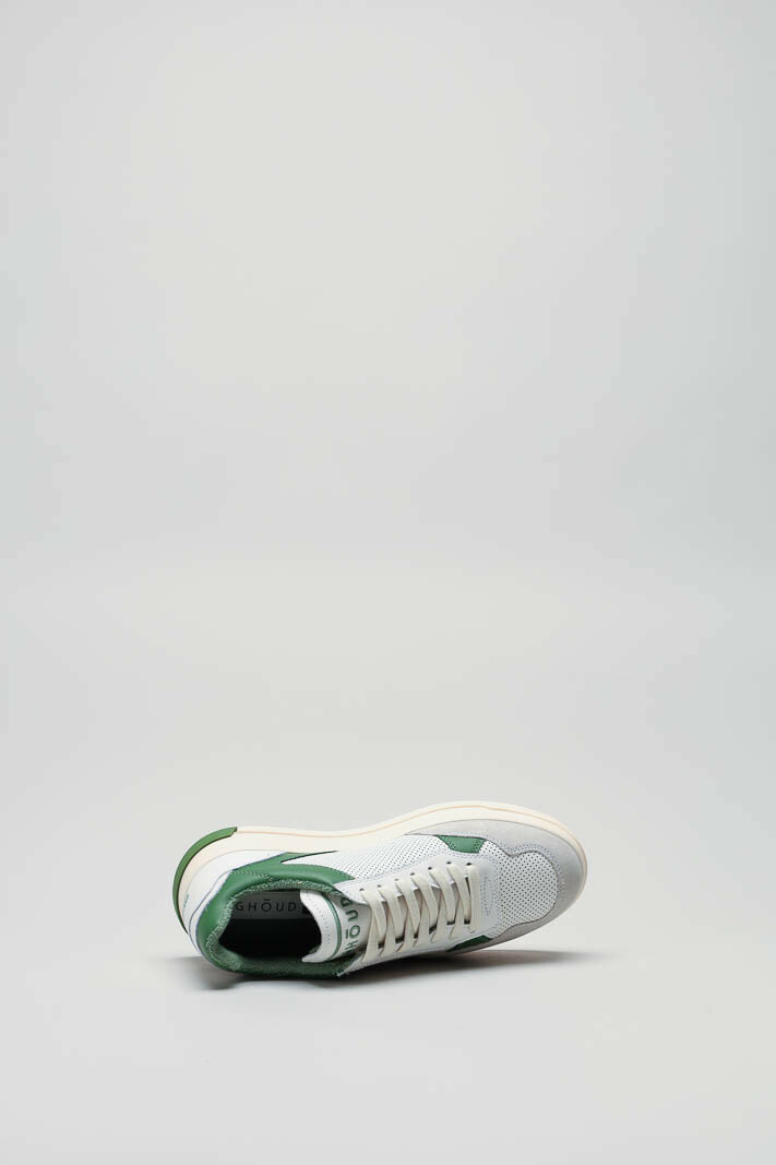 zoom in on Wit Sneaker image Wit Sneaker image