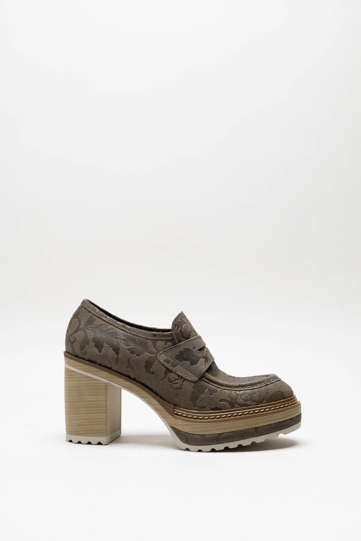 Bruin Mocassin hak