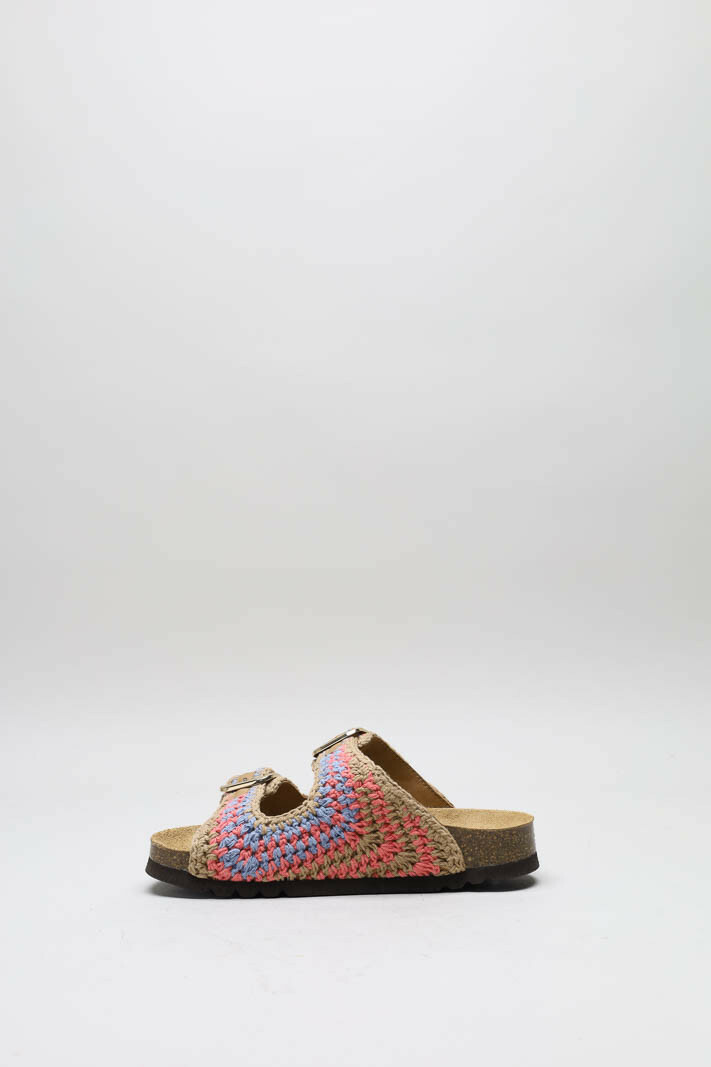 zoom in on Multi Slipper image Multi Slipper image