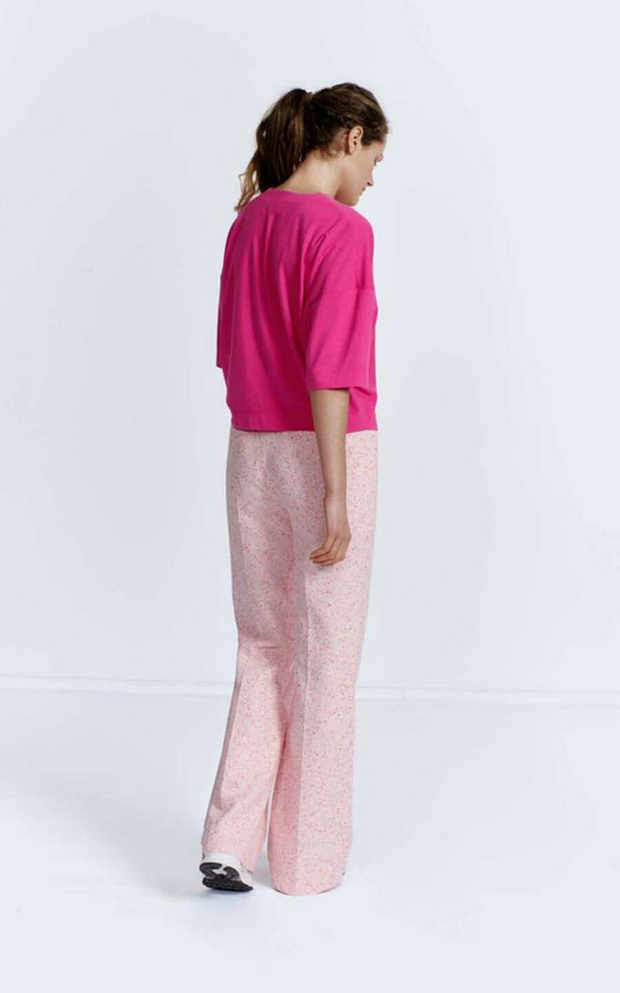 zoom in on Roze Broek image Roze Broek image