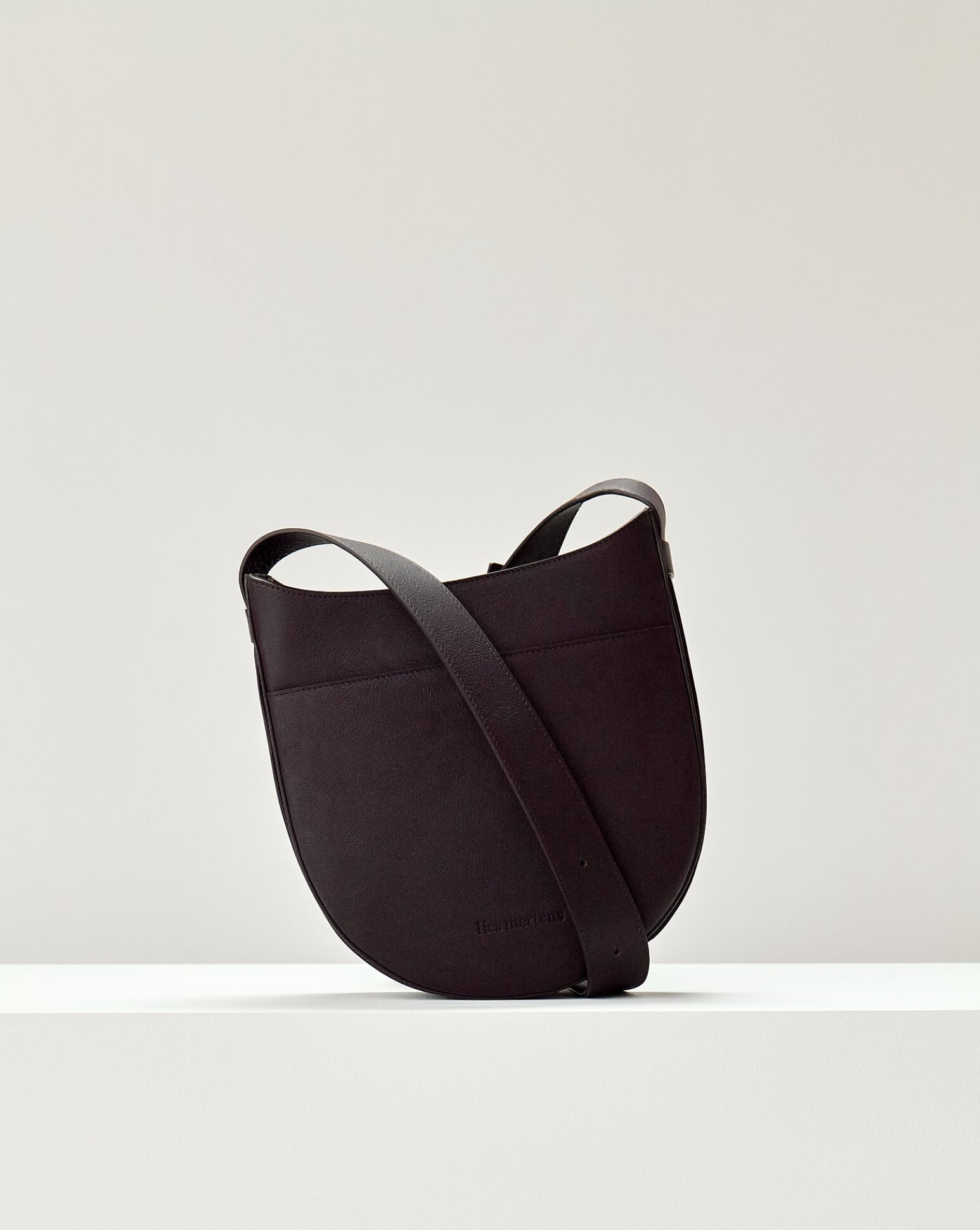zoom in on Bordeaux Cross body image Bordeaux Cross body image