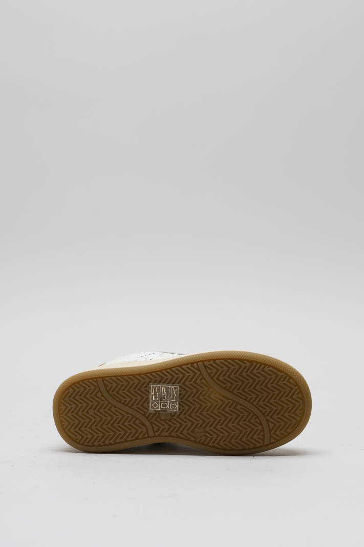 zoom in on Wit Sneaker image Wit Sneaker image
