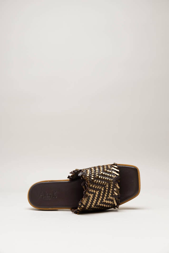 Donkerbruin Slipper image