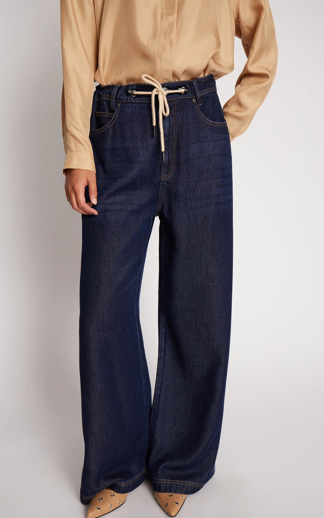 zoom in on Jeans Broek image Jeans Broek image