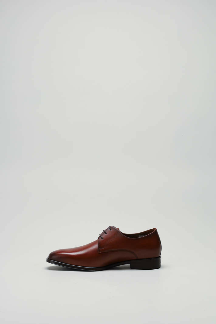 zoom in on Cognac Veterschoen image Cognac Veterschoen image
