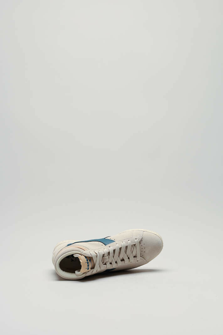 zoom in on Lichtbeige Sneaker image Lichtbeige Sneaker image