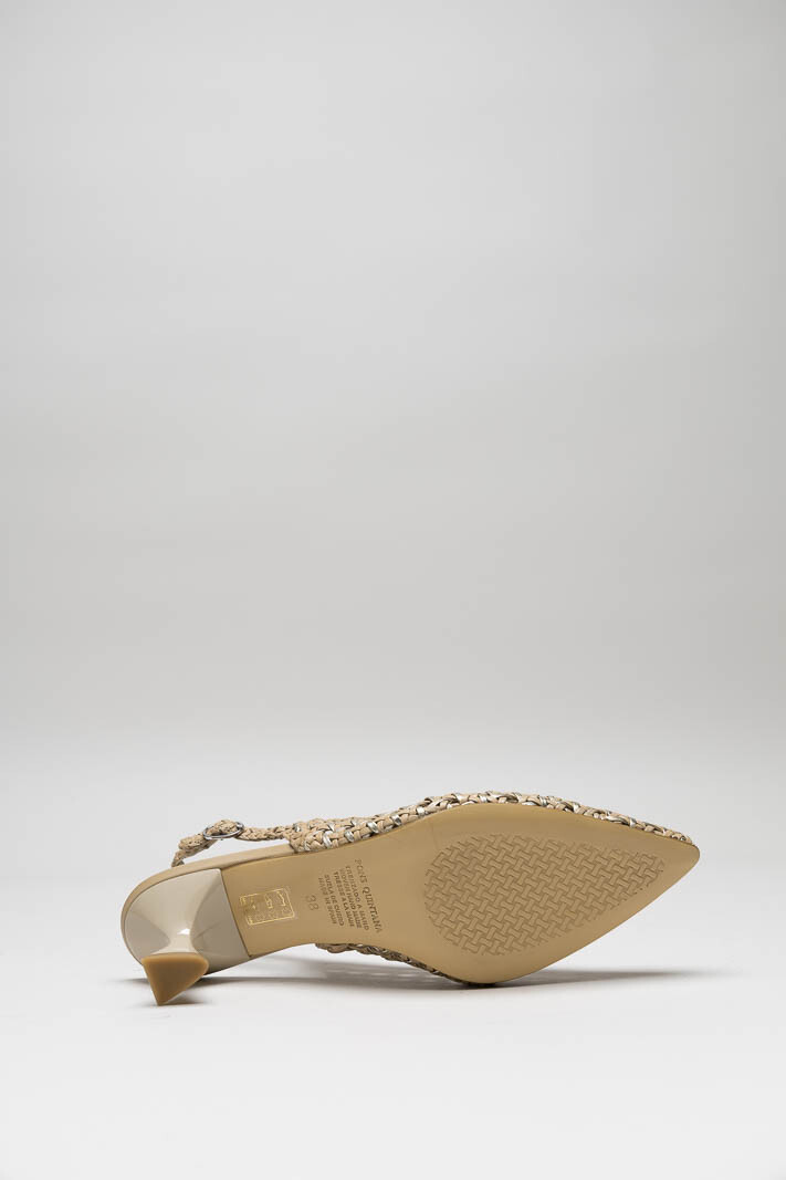 Donkerbeige Pump image