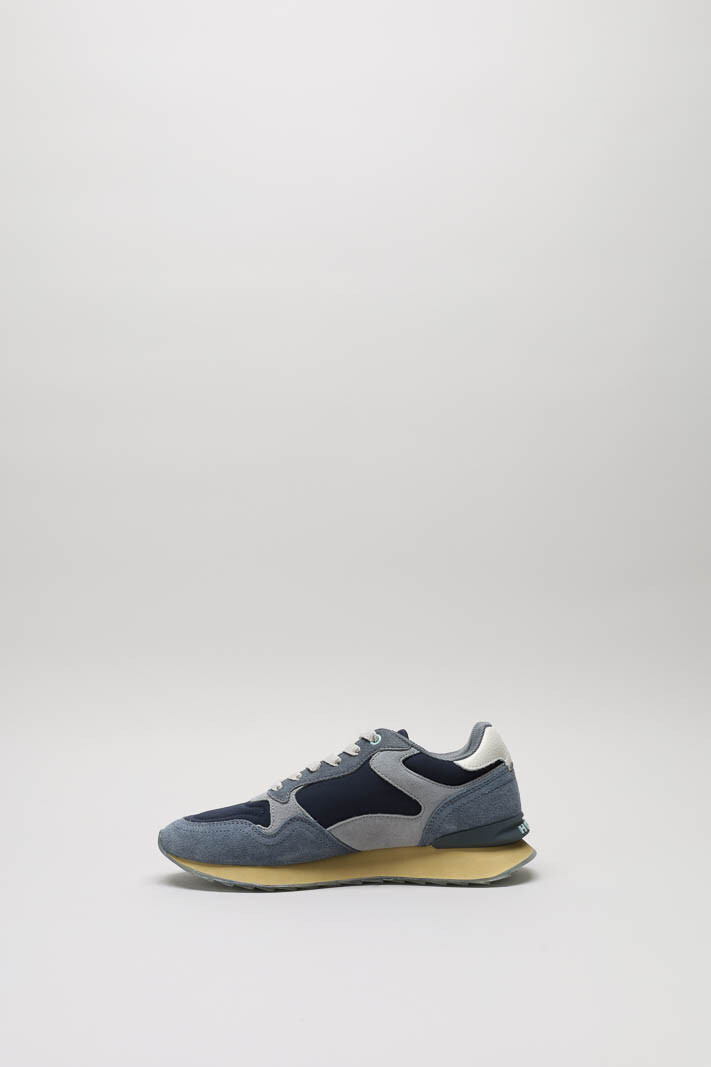 zoom in on Blauw Sneaker image Blauw Sneaker image