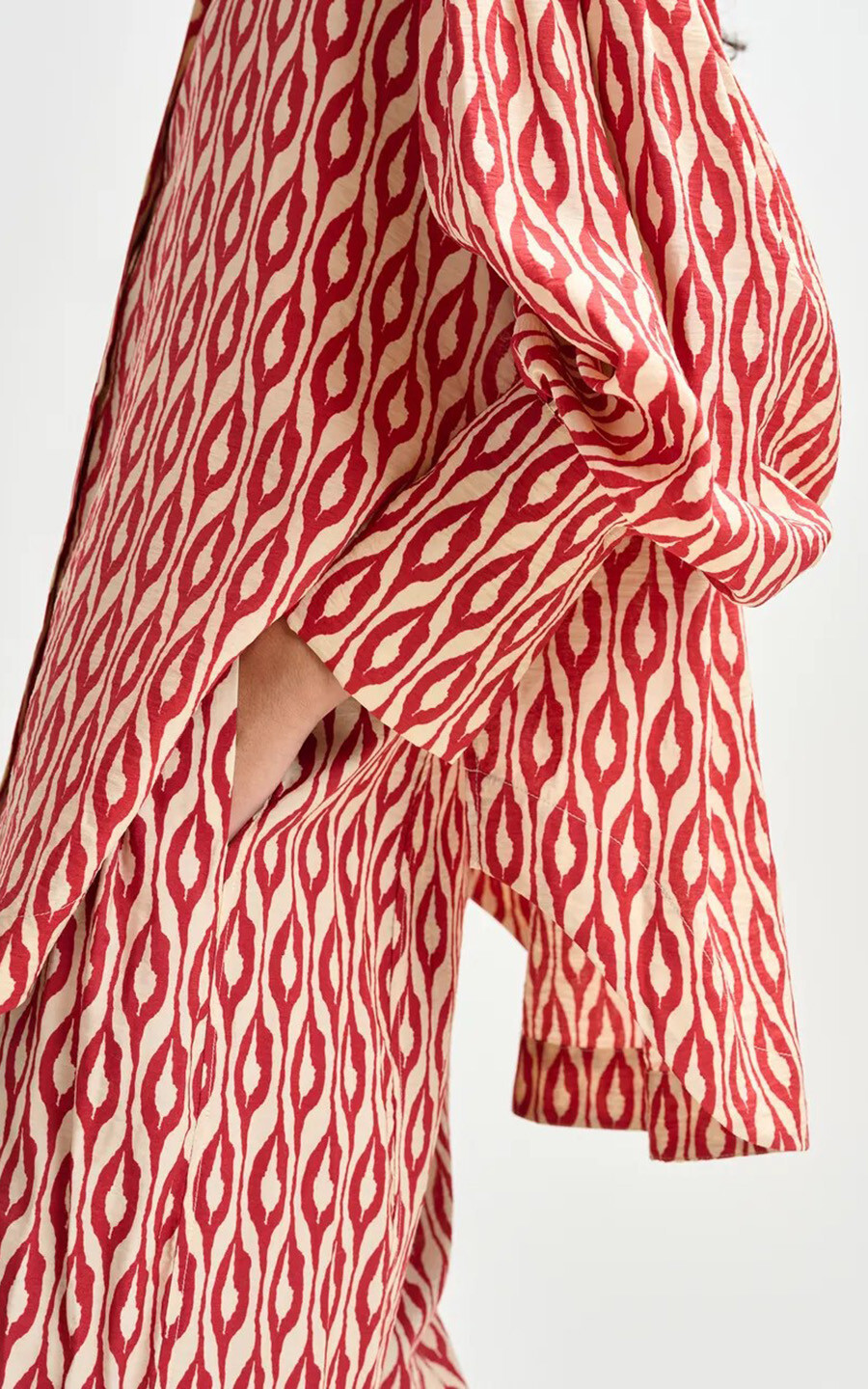 zoom in on Rood Blouse image Rood Blouse image
