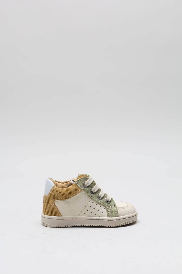 Ecru Sneaker
