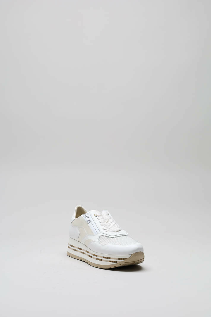 zoom in on Wit Sneaker image Wit Sneaker image