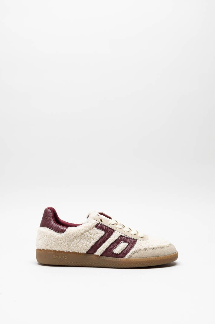 Beige Sneaker
